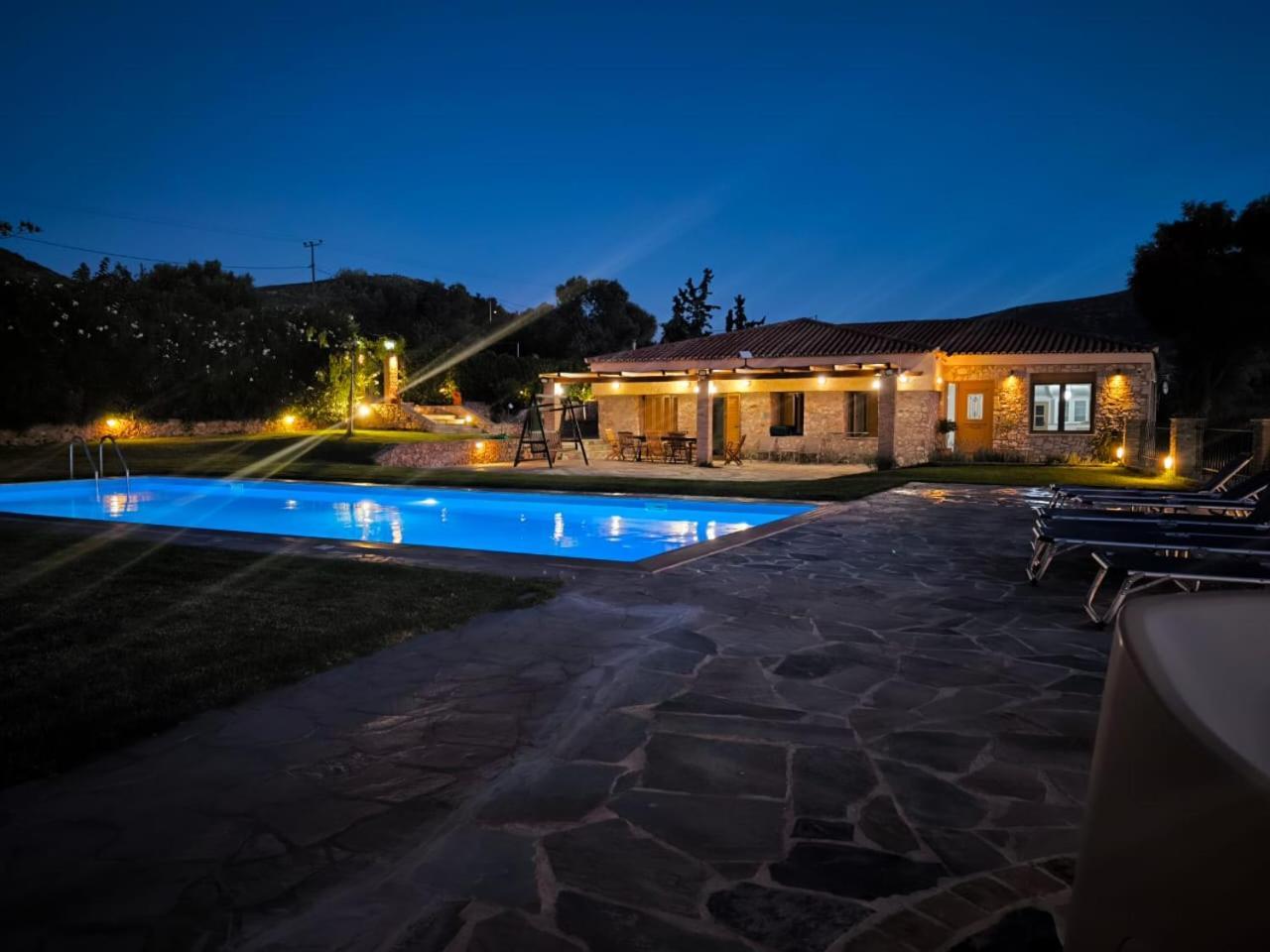 Ellie'S Stonehouse Gianapa, Porto Rafti, Greece, 190 03, Gr Villa Exterior photo